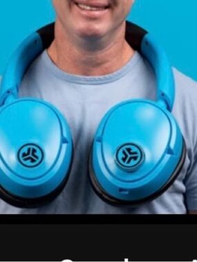 JBL XL Headphones  speakers in Bright Blue